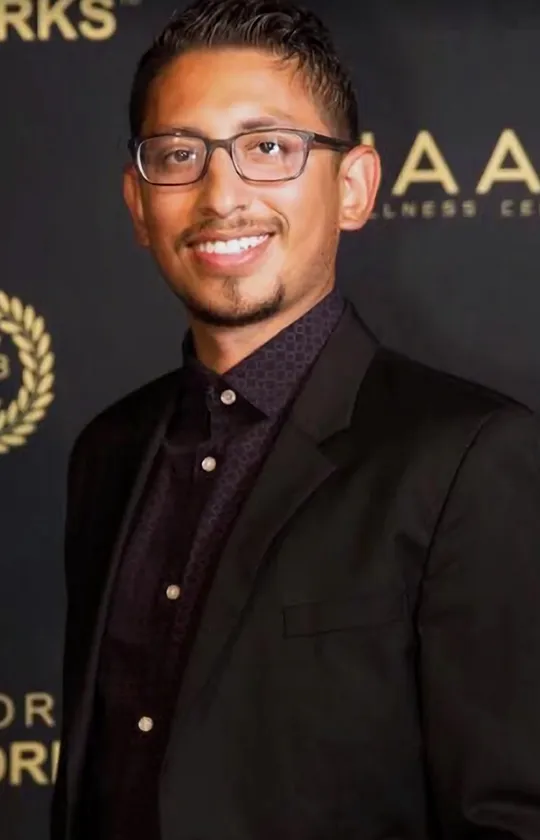 Oscar Moreno, Videographer at Why Not Results